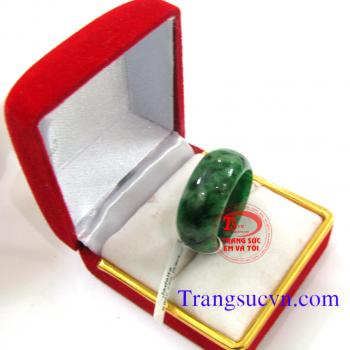 Nhẫn ngọc vân đẹp,Bán Nhẫn Cẩm Thạch,giá nhan cam thach,có giấy kiểm định nhẫn cẩm thạch tốt nhất,xuất xứ:Myanam|Đặt nhẫn cẩm thạch theo yêu cầu,bọc vàng,bạc,hình,rồng,phụng..số,Nhẫn Cẩm Thạch,nhan,cam,thach,nhẫn,cẩm,thạch,nhẫn nữ,ngọc,đá,phỉ,thủy,ring,ja