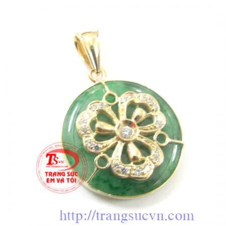 Mặt đồng xu bọc hoa văn