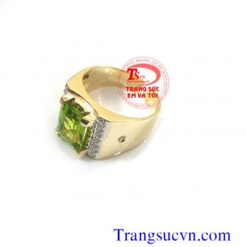 Nhẫn nam mệnh hỏa đá peridot thiên nhiên vàng 18k