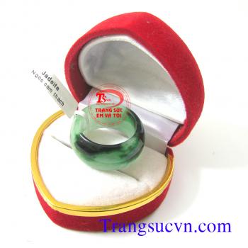 Nhẫn ngọc cẩm thạch thiên nhiên