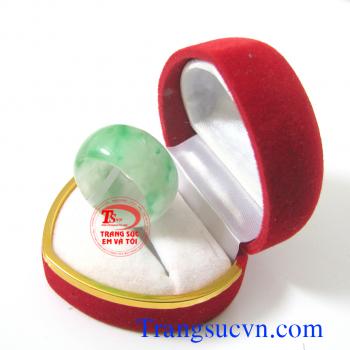 Nhẫn đá quý cẩm thạch,Nhẫn Cẩm Thạch,nhan,cam,thach,nhẫn,cẩm,thạch,nhẫn nữ,ngọc,đá,phỉ,thủy,ring,jadeite,ngoc jadeit,cẩm thạch,bán,giá,rẻ,tốt,đẹp,Bán Nhẫn Cẩm Thạch,giá nhan cam thach,có giấy kiểm định nhẫn cẩm thạch tốt nhất,xuất xứ:Myanam|Đặt nhẫn cẩm t