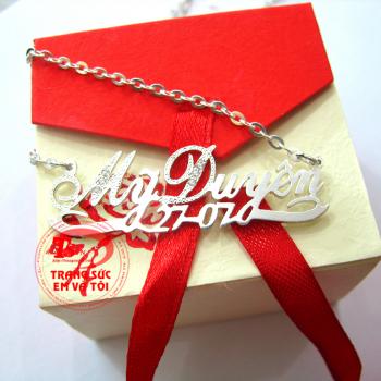 Mặt dây chữ đính đá