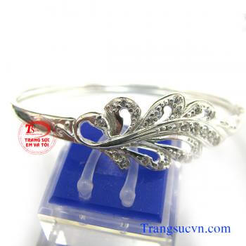 Vòng bạc cho nữ