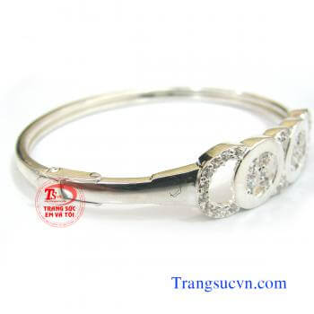 Lắc cho nữ bạc