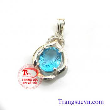 Mặt dây chuyền bạc topaz