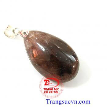 Mặt dây thạch anh tóc đẹp được chế tác trên chất liệu:  - Thạch anh tóc  thiên nhiên 100%  - Móc được làm bằng bạc ta  - Bán toàn quốc  - Thanh toán an toàn  - Giao hàng tận nơi và thanh toán khi nhận hàng. 