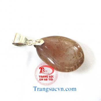 Mặt thạch anh cát đẹp hiên nhiên được chế tác trên chất liệu:  - Đá thạch anh cát c thiên nhiên 100%  - Móc được làm bằng bạc ta  - Bán toàn quốc  - Thanh toán an toàn  - Giao hàng tận nơi và thanh toán khi nhận hàng