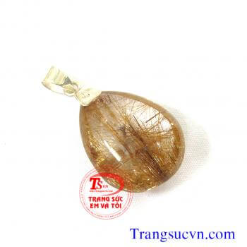 Mặt đá thạch anh tóc Mặt thạch anh tóc thiên nhiên được chế tác trên chất liệu:  - Đá Thạch anh tóc thiên nhiên 100%  - Móc được làm bằng bạc ta  - Bán toàn quốc  - Thanh toán an toàn  - Giao hàng tận nơi và thanh toán khi nhận hàng.