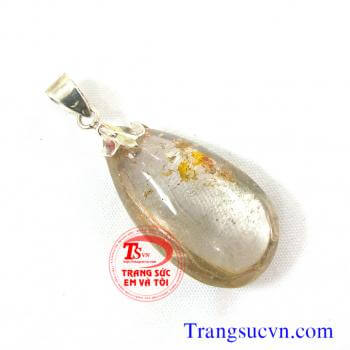 Đá thạch anh tóc trong Mặt thạch anh tóc thiên nhiên được chế tác trên chất liệu:  - Đá Thạch anh tóc thiên nhiên 100%  - Móc được làm bằng bạc ta  - Bán toàn quốc  - Thanh toán an toàn  - Giao hàng tận nơi và thanh toán khi nhận hàng.