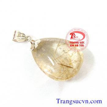 Mặt thạch anh tóc thiên nhiên được chế tác trên chất liệu:  - Đá Thạch anh tóc thiên nhiên 100%  - Móc được làm bằng bạc ta  - Bán toàn quốc  - Thanh toán an toàn  - Giao hàng tận nơi và thanh toán khi nhận hàng.
