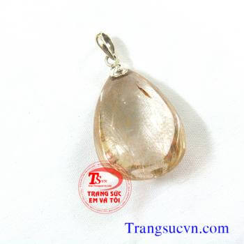 Đá thạch anh tóc  Mặt thạch anh tóc thiên nhiên được chế tác trên chất liệu:  - Đá Thạch anh tóc thiên nhiên 100%  - Móc được làm bằng bạc ta  - Bán toàn quốc  - Thanh toán an toàn  - Giao hàng tận nơi và thanh toán khi nhận hàng.