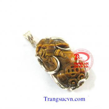 được chế tác trên chất liệu:  - Ngọc cẩm thạch thiên nhiên 100%  - Móc được làm bằng bạc ta  - Bán toàn quốc  - Thanh toán an toàn  - Giao hàng tận nơi và thanh toán khi nhận hàng. mat-day-chuyen-nam-da-quy Mặt dây chuyền nam đá quý