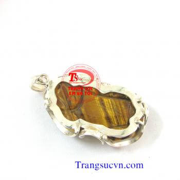 được chế tác trên chất liệu:  - Ngọc cẩm thạch thiên nhiên 100%  - Móc được làm bằng bạc ta  - Bán toàn quốc  - Thanh toán an toàn  - Giao hàng tận nơi và thanh toán khi nhận hàng. mat-day-chuyen-nam-da-quy Mặt dây chuyền nam đá quý