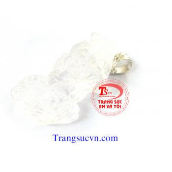 Tỳ hưu thạch anh trắng mặt dây được chế tác trên chất liệu:  - Ngọc cẩm thạch thiên nhiên 100%  - Móc được làm bằng bạc ta  - Bán toàn quốc  - Thanh toán an toàn  - Giao hàng tận nơi và thanh toán khi nhận hàng. Mat-day-ty-huu-da-quy-thien-nhien, Mặt dây 