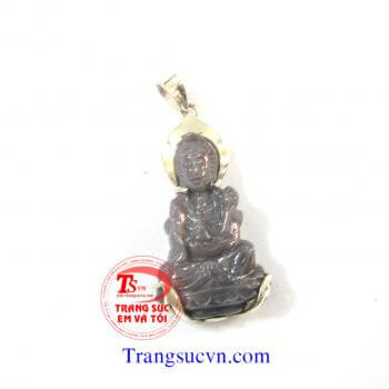 Mặt phật saphire thiên nhiên được chế tác trên chất liệu:  - Sapphire thạch thiên nhiên 100%  - Móc được làm bằng bạc ta  - Bán toàn quốc  - Thanh toán an toàn  - Giao hàng tận nơi và thanh toán khi nhận hàng. 