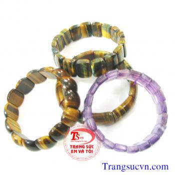 Vòng tay thạch anh tím đẹp Vòng tay thạch anh tím đẹp Vòng Tay đá mắt hổ và thạch anh tím Vòng tay đá mắt hổ thiên nhiên Chất liệu: Đá Mắt Hổ Thiên Nhiên  Vong-tay-da-mat-ho, Vòng tay đá mắt hổ thiên nhiên Vòng tay đá mắt hổ thiên nhiên Vong-tay-thach-anh