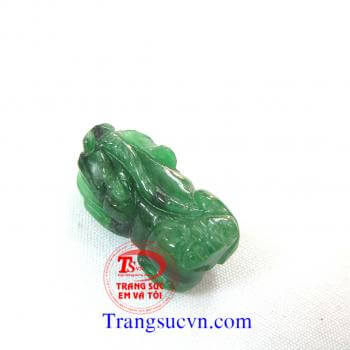 Cẩm thạch thiên nhiên xanh ngọc Cẩm thạch thiên nhiên xanh ngọcTỳ hưu mặt dây chuyền nam ngọc phỉ thúy Tỳ hưu đá cẩm thạch nhiên nhiên Tỳ hưu ngọc cẩm thạch thiên nhiên  Tỳ hưu Jadeite  Chất liệu: Ngọc cẩm thạch nhiên nhiên ( Natural Jadeite)  Tỳ hưu cẩm 