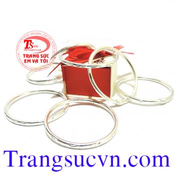 Vòng tay bạc nữ tròn trơn
