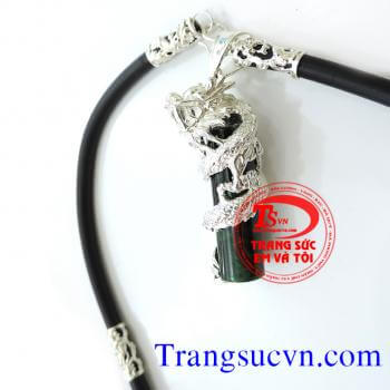 Trụ ngọc bọc rồng   Trọng lượng bạc: 5,5 chỉ  NGọc cẩm thạch thiên nhiên