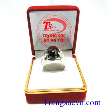 Nhẫn bạc nam đá  Nhẫn bạc hình bọ cạp Nhẫn nam bạc ta gắn đá tổng hợp được sửa theo size tay của bạn.  Bạc ta 925  Nhẫn bạc bán toàn quốc, Thanh toán khi nhận nhẫn trên toàn quốc  Bạn điền đầy đủ thông tin vào phần>  ĐẶT MUA NGAY ở trên   Chúng tôi sẽ liê