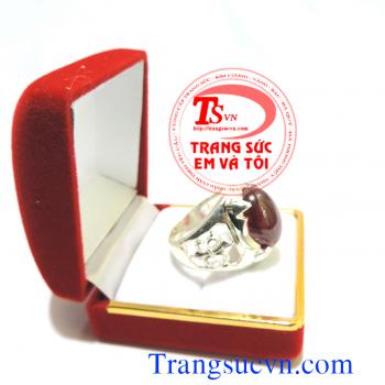 Nhẫn nam bạc ta đẹp  Nhẫn bạc hình bọ cạp Nhẫn nam bạc ta gắn đá tổng hợp được sửa theo size tay của bạn.  Bạc ta 925  Nhẫn bạc bán toàn quốc, Thanh toán khi nhận nhẫn trên toàn quốc  Bạn điền đầy đủ thông tin vào phần>  ĐẶT MUA NGAY ở trên   Chúng tôi sẽ