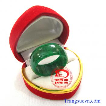 Các lại Vòng Ngọc Cẩm Thạch: Vòng ngọc tròn,vòng ngọc đôi,vòng bạch ngọc,vòng vân lý,vòng tay bản hẹ,vòng dạ hạt,vòng ngọc tứ quý,vòng ngọc vuông,phù hợp cho nữ giới như làm quà tặng bà,tặng mẹ,tặng người yêu mang lại sự may mắn-Sp Có phiếu giám định JIA