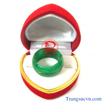 "Bán Nhẫn Cẩm Thạch,giá nhan cam thach,có giấy kiểm định nhẫn cẩm thạch tốt nhất,xuất xứ:Myanam|Đặt nhẫn cẩm thạch theo yêu cầu,bọc vàng,bạc,hình,rồng,phụng..số,Nhẫn Cẩm Thạch,nhan,cam,thach,nhẫn,cẩm,thạch,nhẫn nữ,ngọc,đá,phỉ,thủy,ring,jadeite,ngoc jadeit