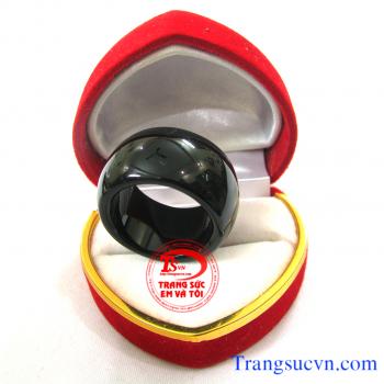 Bán Nhẫn mã não đen,giá nhan ma nao den,bán nhẫn mã não đen toàn quốc,thanh toán khi nhận nhan ma nao den tại nhà,nhẫn đá mã não đen phong thuỷ đem lại may mắn, phù hợp cho người mạng Thuỷ mạng Mộc,nhan ma não,nhẫn mã não