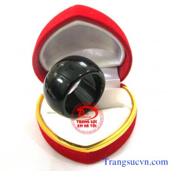 Bán Nhẫn mã não đen,giá nhan ma nao den,bán nhẫn mã não đen toàn quốc,thanh toán khi nhận nhan ma nao den tại nhà,nhẫn đá mã não đen phong thuỷ đem lại may mắn, phù hợp cho người mạng Thuỷ mạng Mộc,nhan ma não,nhẫn mã não