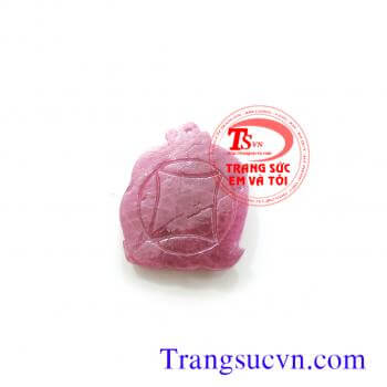 Mặt ruby tuổi mùi
