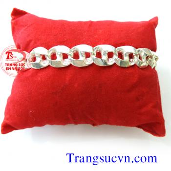 Lắc tay nam đẹp phong cách trẻ trung và trang trọng mang lại cho bạn vẻ đẹp và tránh gió an toàn cho sức khỏe.