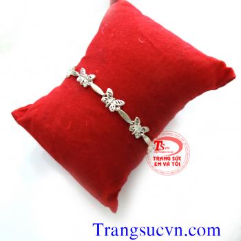 Lắc tay Nữ đẹp phong cách trẻ trung và trang trọng mang lại cho bạn vẻ đẹp và tránh gió an toàn cho sức khỏe.