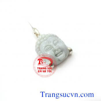 Mặt dây phật adida ngọc cẩm thạch thiên nhiên 100%, được chế tác trên chất liệu:  - Ngọc cẩm thạch thiên nhiên 100%  - Tổng trọng lượng sản phẩm: 16,20 g  Kích thước sản phẩm:  - Chiều dài: 29,50 mm  - Chiều rộng: 22,50 mm  - Chiều cao: 11,00 mm  - Móc đư