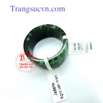 Nhẫn,Ngọc,Phỉ,Thúy,nhan,ngoc,phi,thuy,ngọc jadiet,nhan,ngọc,nam,jade,đá,quý,phong,thủy,thiên,nhiên,đá,quý,tự,nhien/Có giấy kiểm định: Đảm bảo chất lượng,Hàng cao cấp