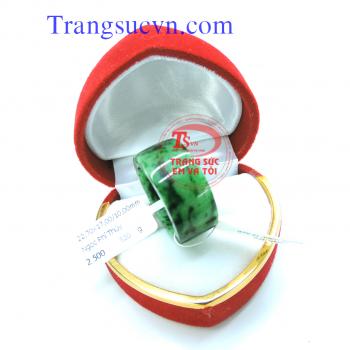 Nhẫn cẩm thạch vuông