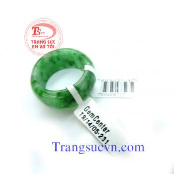 Nhẫn,Ngọc,Phỉ,Thúy,nhan,ngoc,phi,thuy,ngọc jadiet,nhan,ngọc,nam,jade,đá,quý,phong,thủy,thiên,nhiên,đá,quý,tự,nhien/Có giấy kiểm định: Đảm bảo chất lượng,Hàng cao cấp