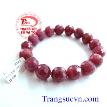 Vòng Ruby thiên nhiên