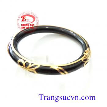 Vòng mã não bọc vàng