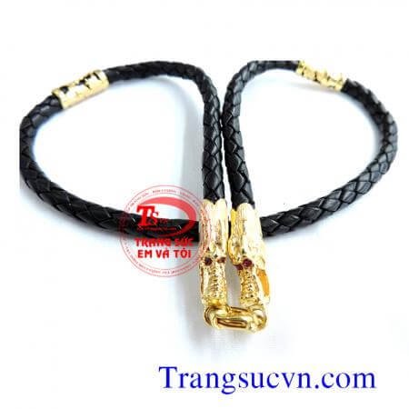 Dây da bọc đầu rồng mắt đỏ phù hợp phong cách và nhiều lứa tuổi khác nhau