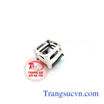 Mặt dây chuyền đá Sapphire thiên nhiên
