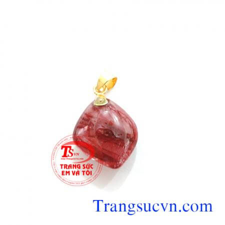 Thạch anh tóc đỏ móc vàng
