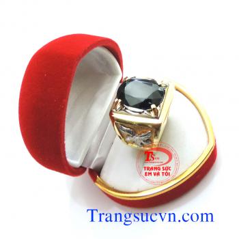 Nhẫn vàng 18k saphir đen đẹp