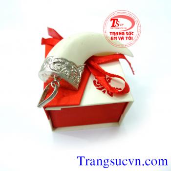 Móng bọc bạc nhựa