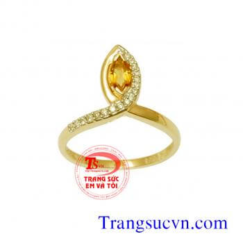 Nhẫn nữ thạch anh vàng