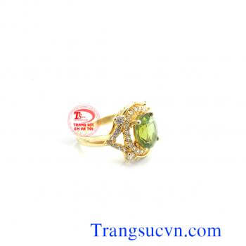 Nhẫn nữ gắn đá quý theo mệnh