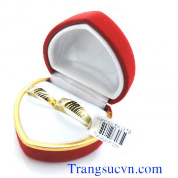 Đôi nhẫn cưới