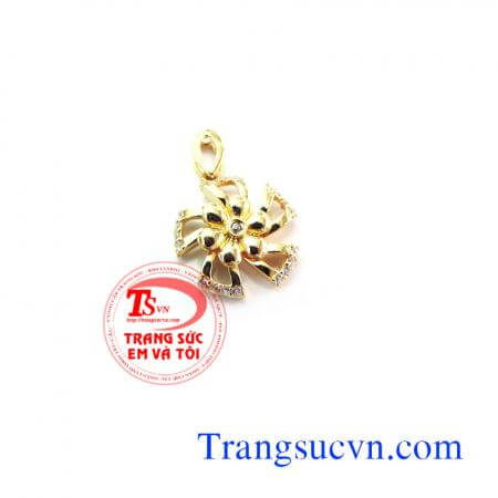 Mặt dây chuyền vàng