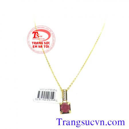 Mặt dây chuyền ruby