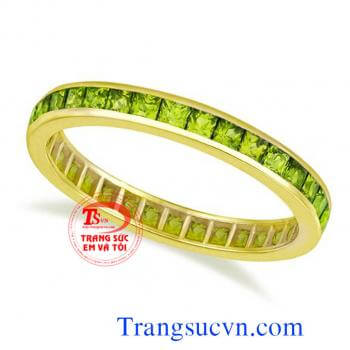 Vòng tay cứng đá peridot