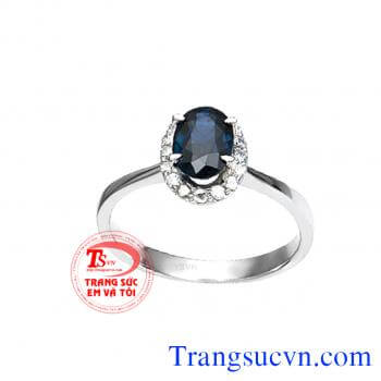 Nhẫn đá saphir vàng trắng, Nhẫn nữ saphir việt nam đẹp,Bán Nhẫn đá saphir vàng trắng,gia,dat nhan nu,web trangsucvn.com với hàng nghìn sản phẩm trang sức,cho bạn thỏa sức lựa chọn